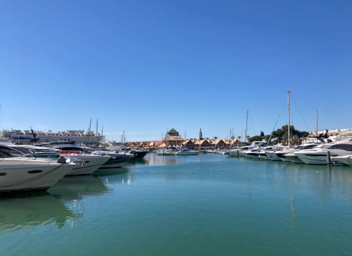Vilamoura,Algarve, 2 br luxury apartment with pool - Image 3