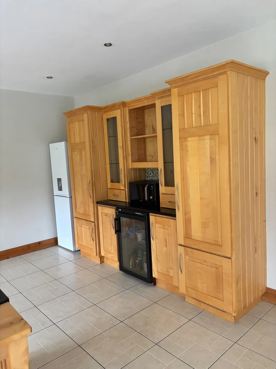 Kitchen units appliances & work top - Image 2