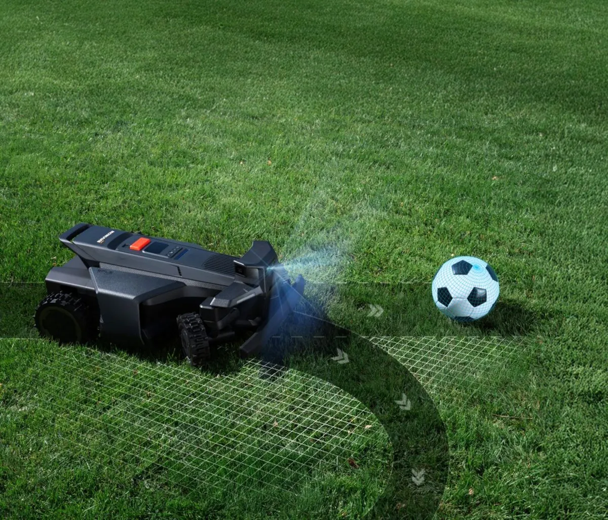 Navimow Segway X4 Series X450 robotic mower - Image 4