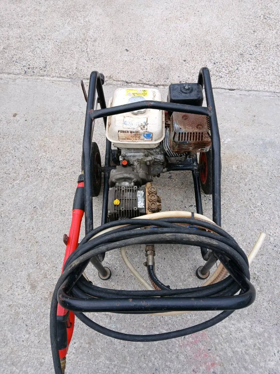 Honda gx 200 power washer 2200 psi - Image 4