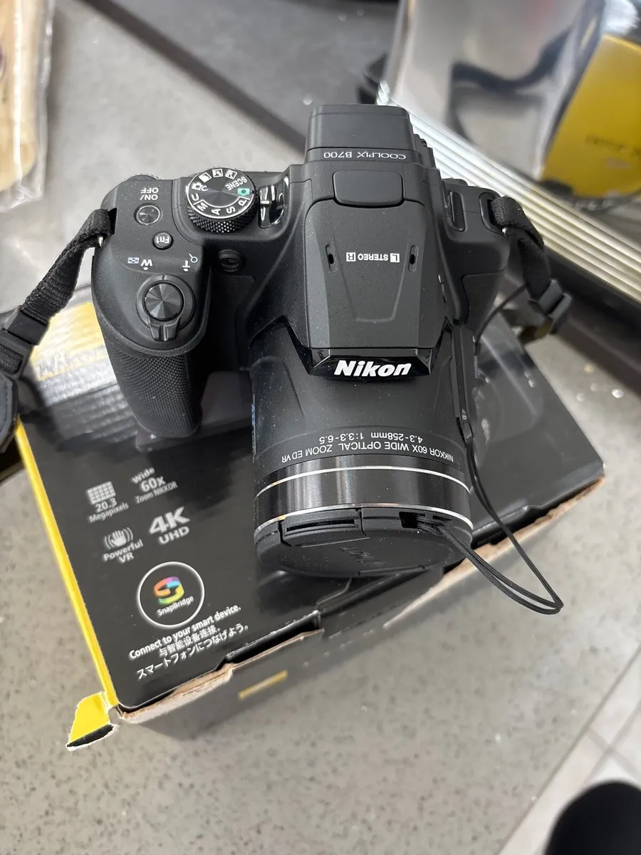 Nikon Coolpix B700 20.3 MP - Image 1