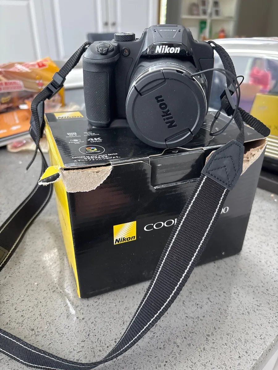 Nikon Coolpix B700 20.3 MP - Image 2