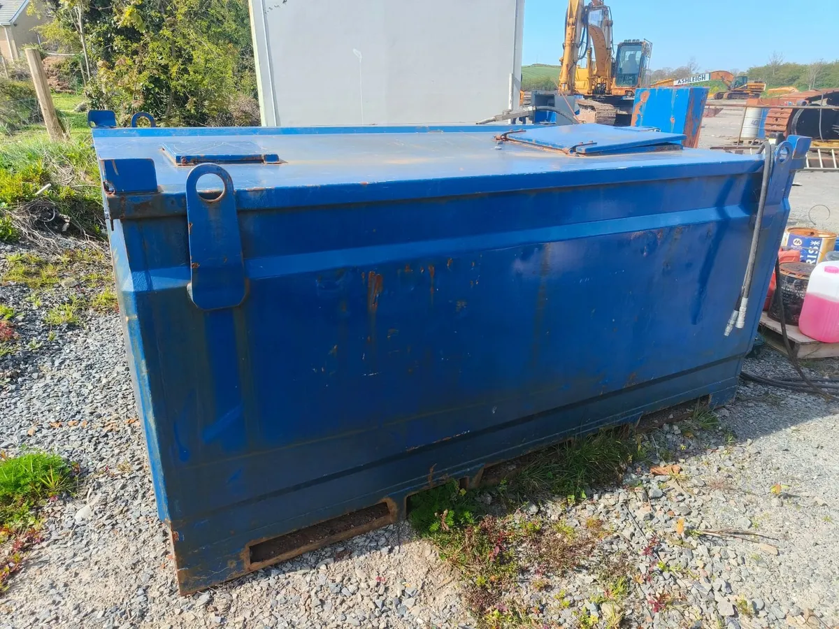 3,000 Litre Bunded Fuel Bowser - Image 2