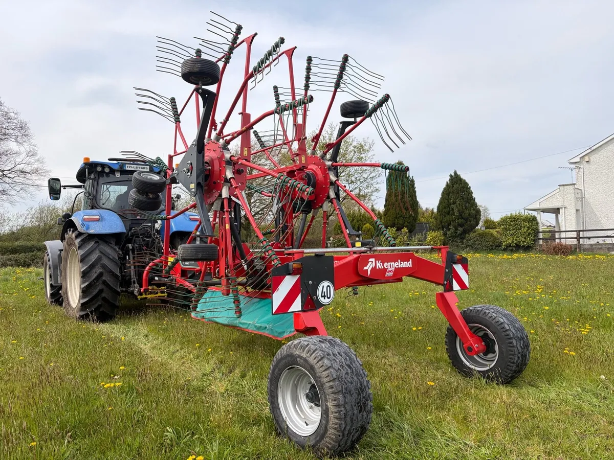 Kverneland 9580C Rake - Image 1