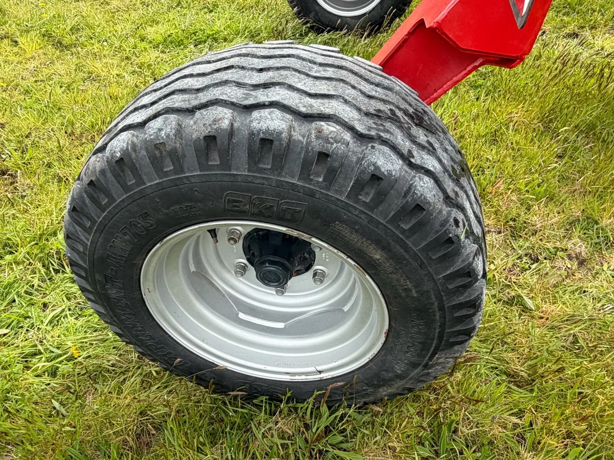 Kverneland 9580C Rake - Image 4