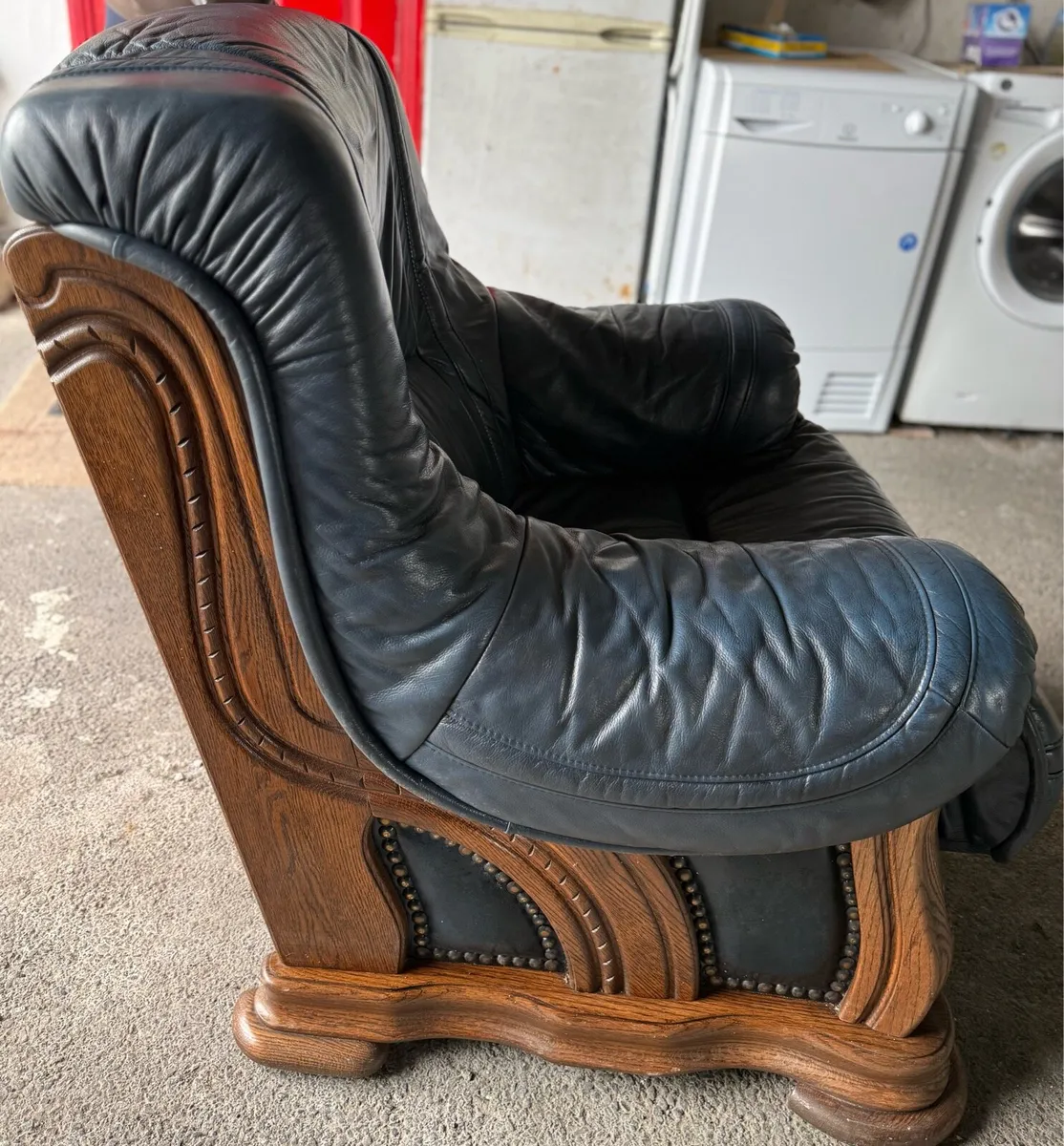 Premium Black Leather Armchairs for Sale - Image 1