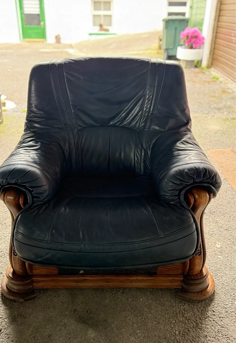 Premium Black Leather Armchairs for Sale - Image 4