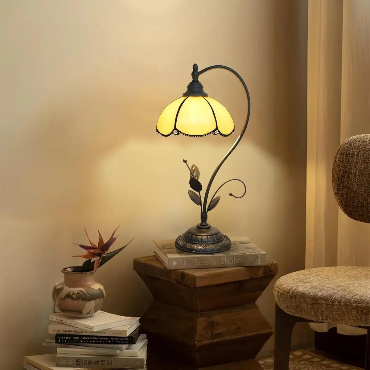 Tiffany Table Lamp Yellow Stained Glass Style S - Image 4