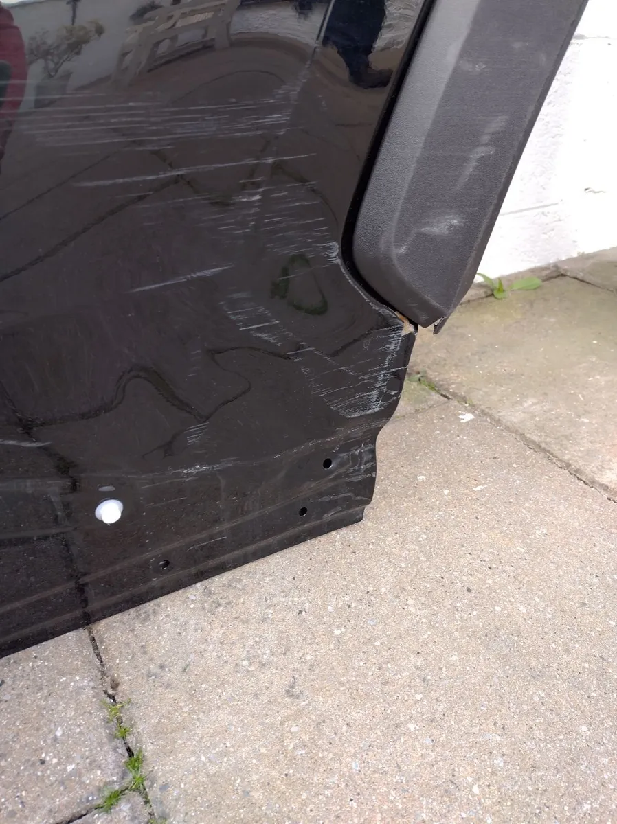 Toyota Rav 4 car door black - Image 4