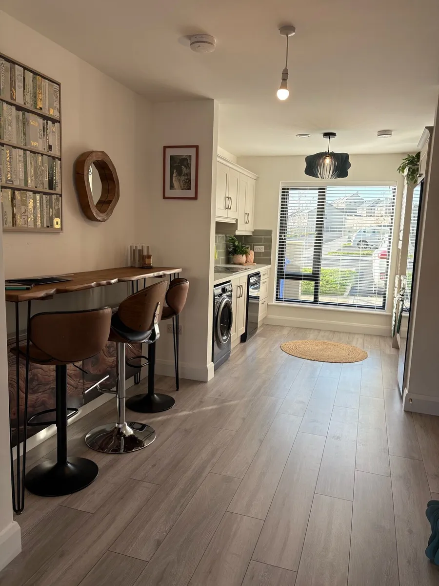 Bar Breakfast Table - Image 1