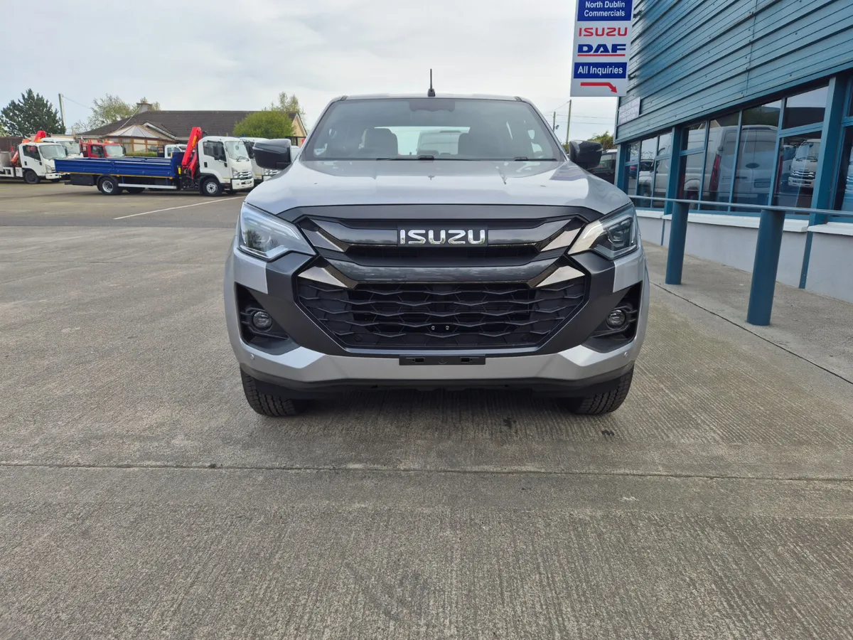 NEW ISUZU DMAX LSE SILVER - Image 4