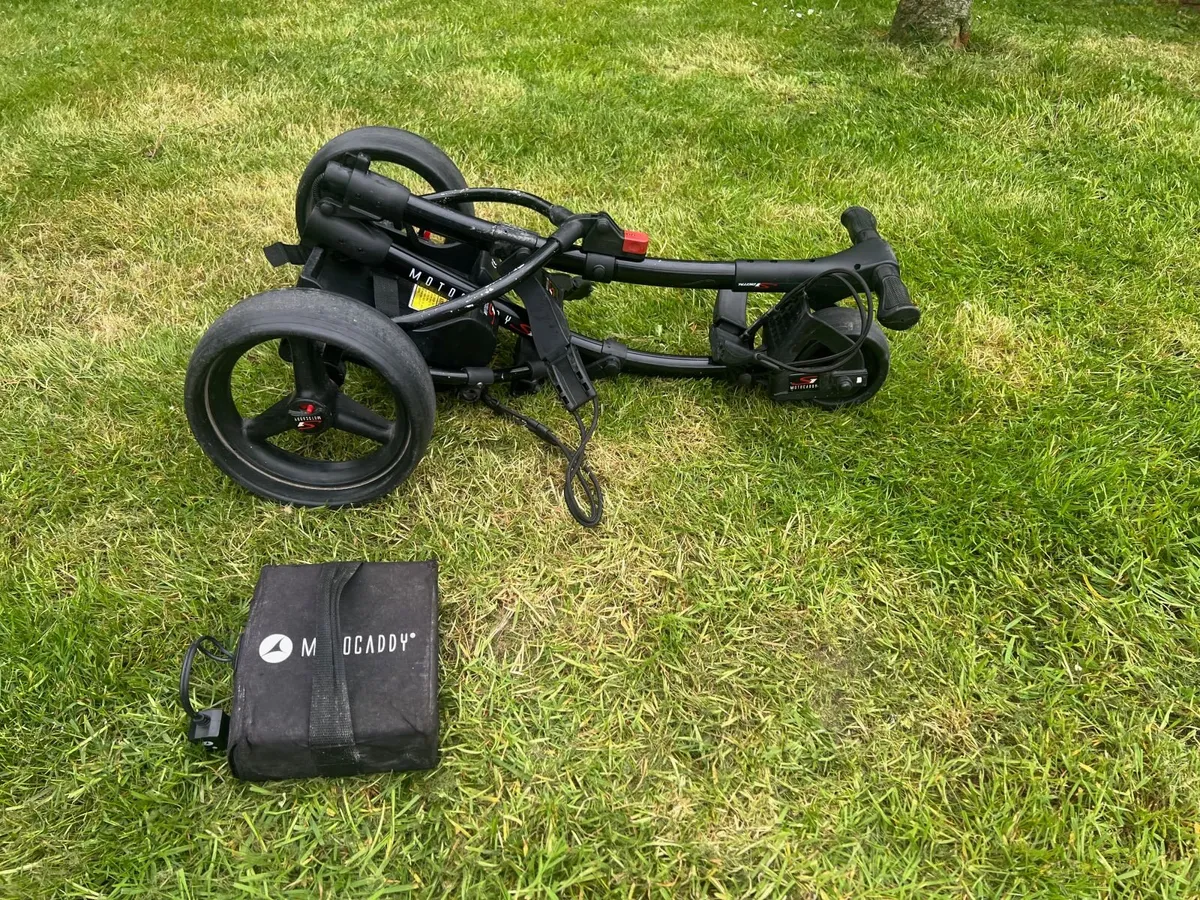 Mottocaddy S1 Electric Trolley - Image 3