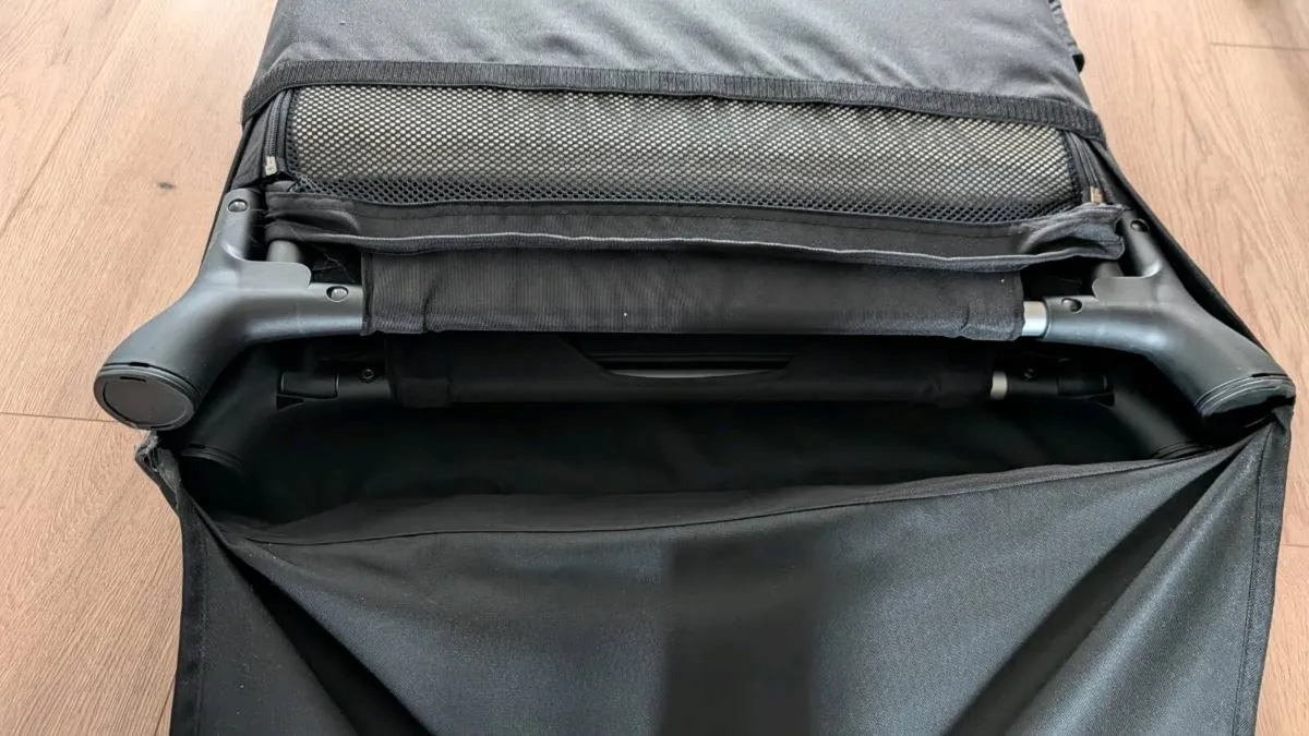 Bugaboo Stardust Travel Cot - Image 4