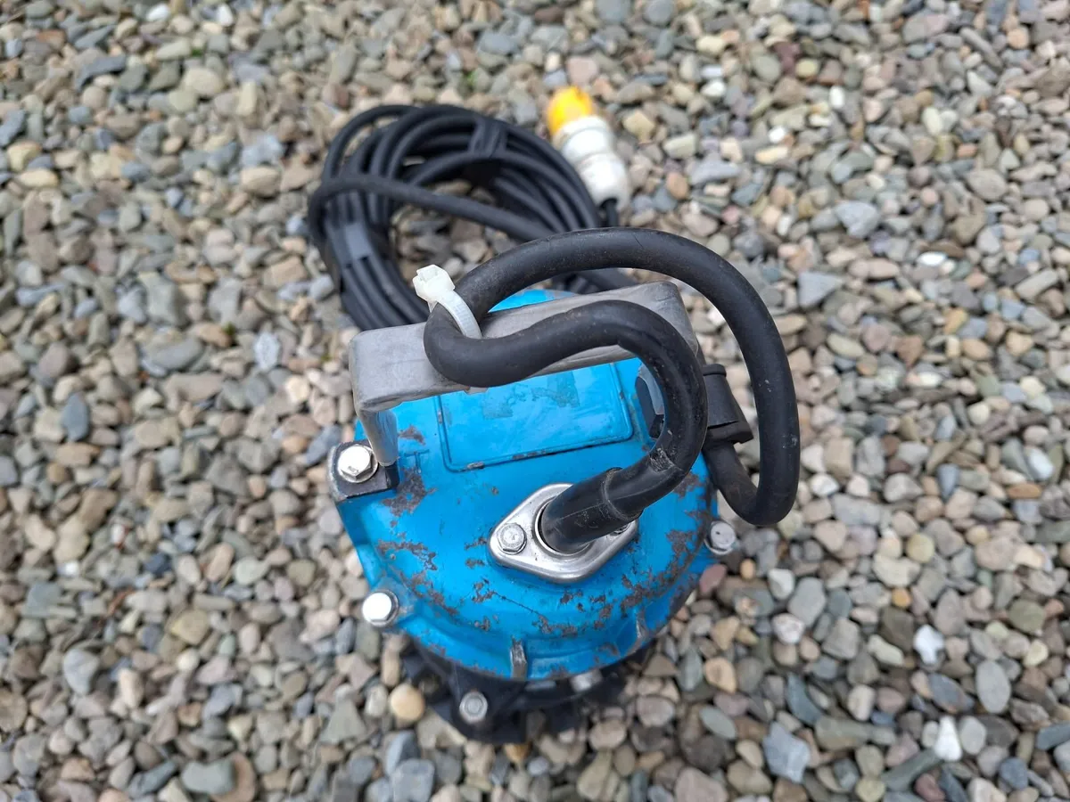 Tsurumi HS2.4S Submersible Pump 110v - Image 4