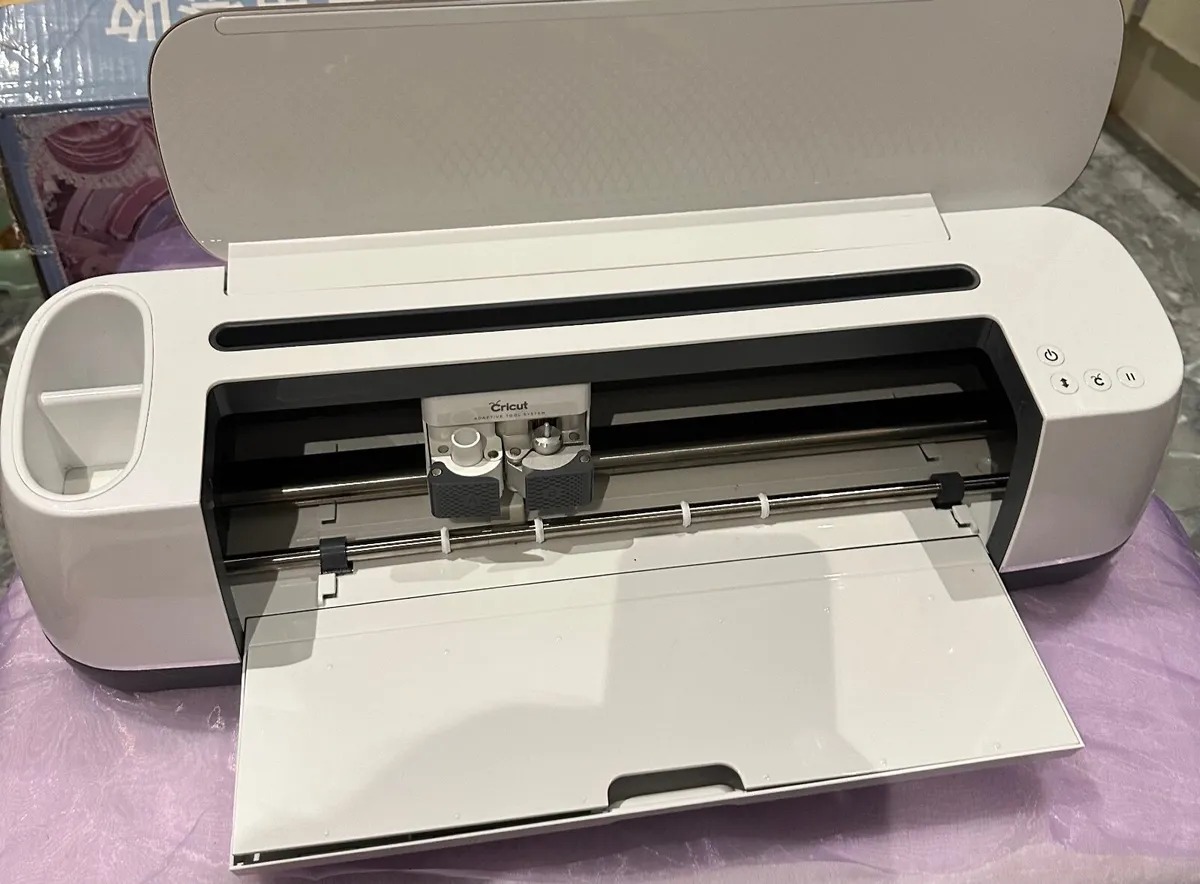 Cricut maker 3 - Image 1