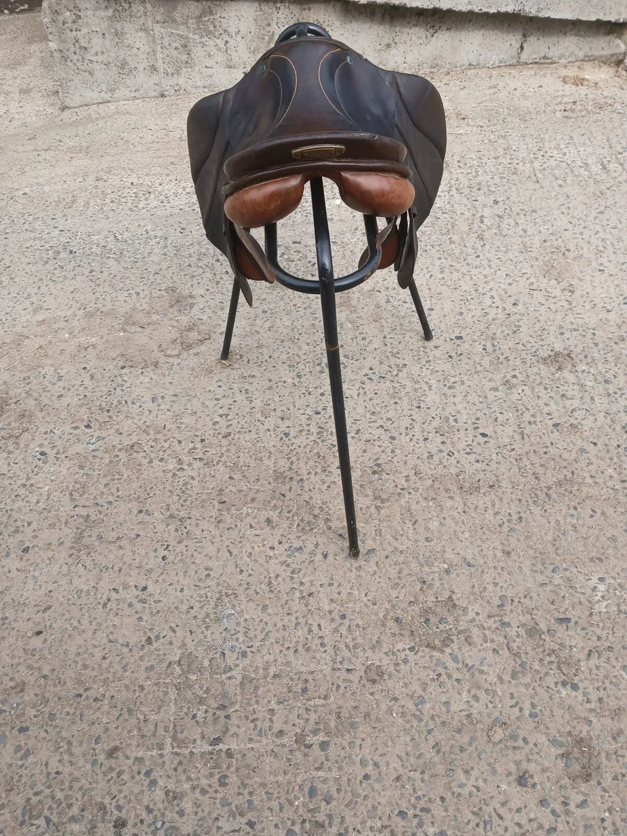 Stubben jumping saddle - Image 2