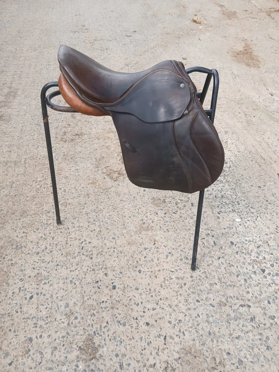 Stubben jumping saddle - Image 3