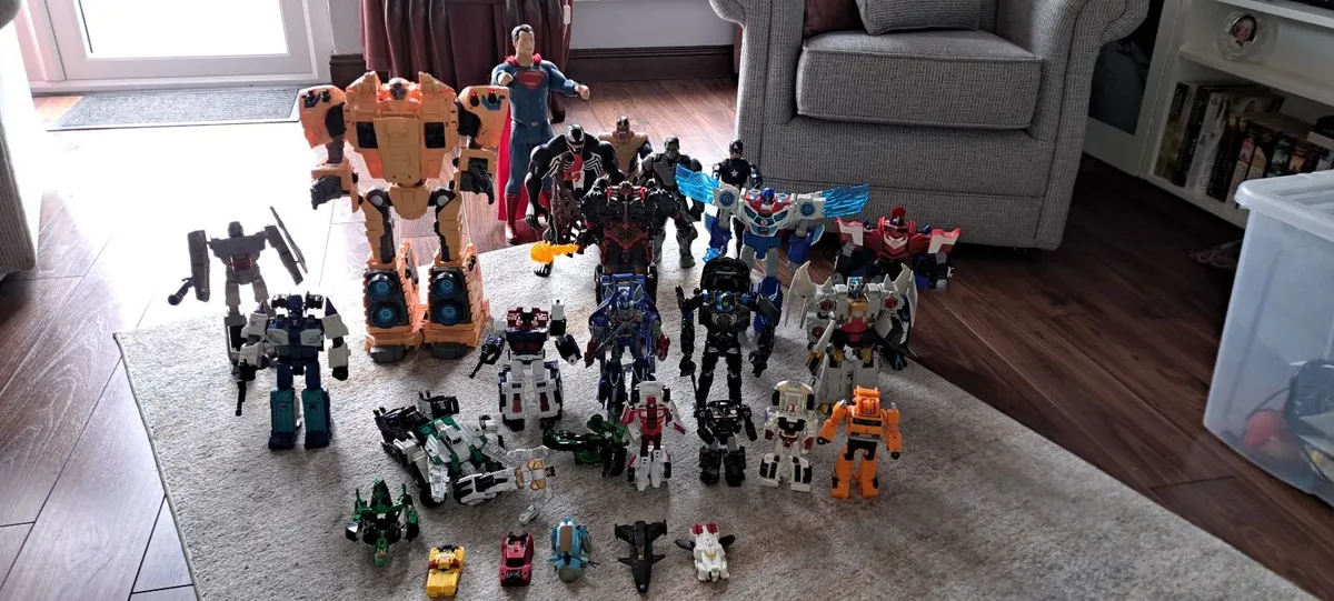 Toy transformer figures - Image 2