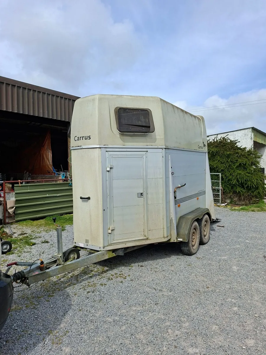German Humbaur Double horsebox for sale - Image 2