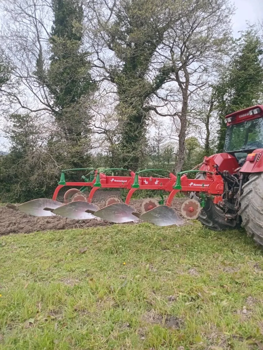 Kverneland 4 furrow Conventional Plough - Image 4
