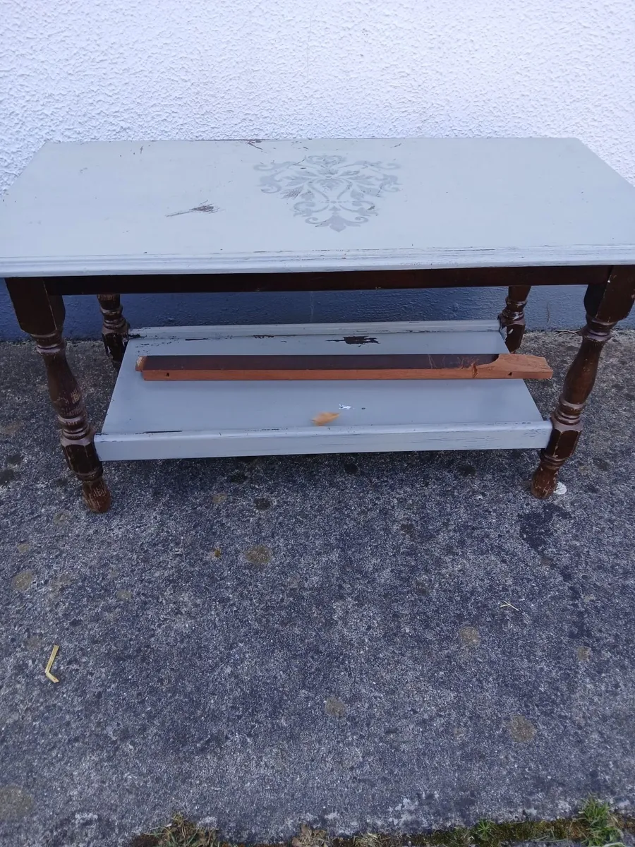 Old coffee table revamp - Image 2