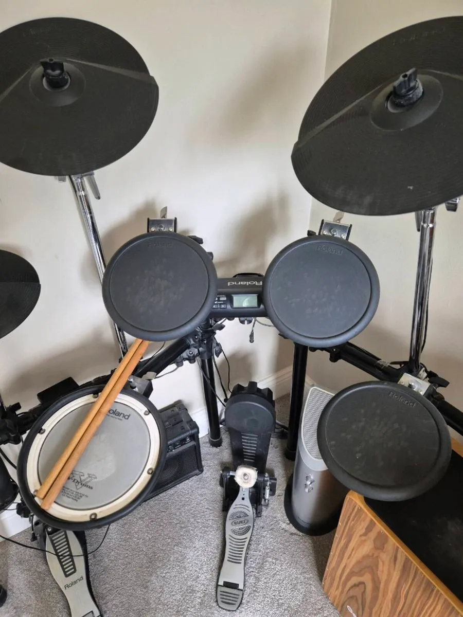 Roland TD4 Electronic Drum Kit - Image 4