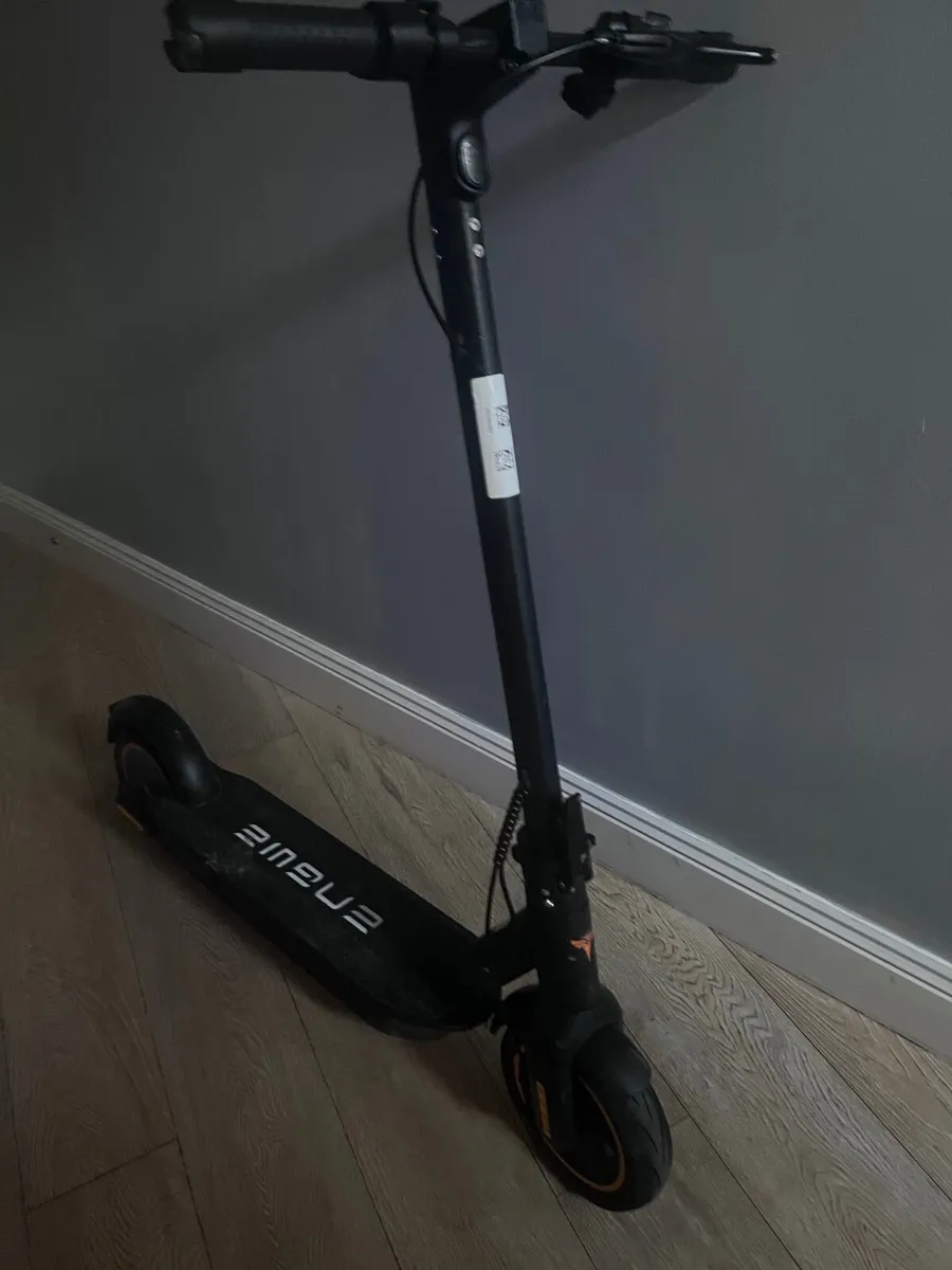 Electric scooter - Image 2