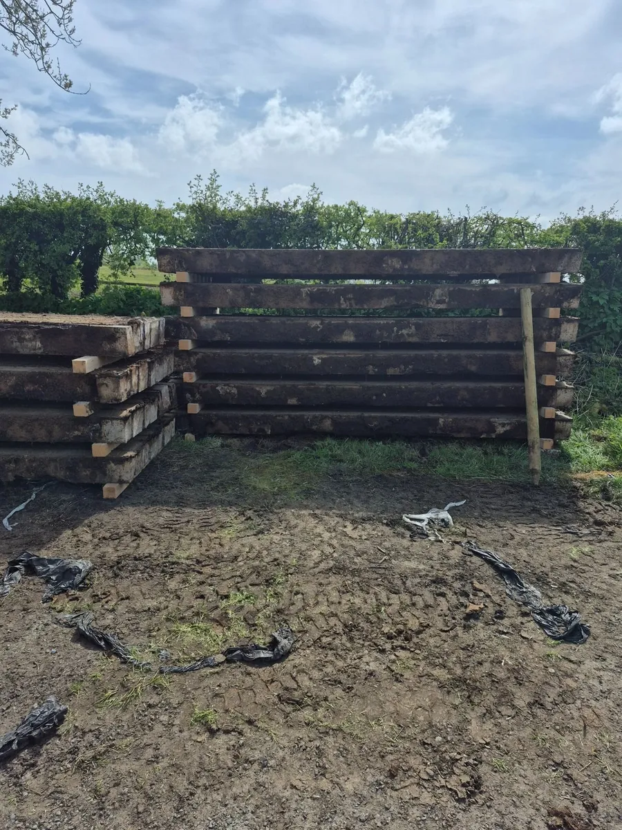 Used cattle slats - Image 3