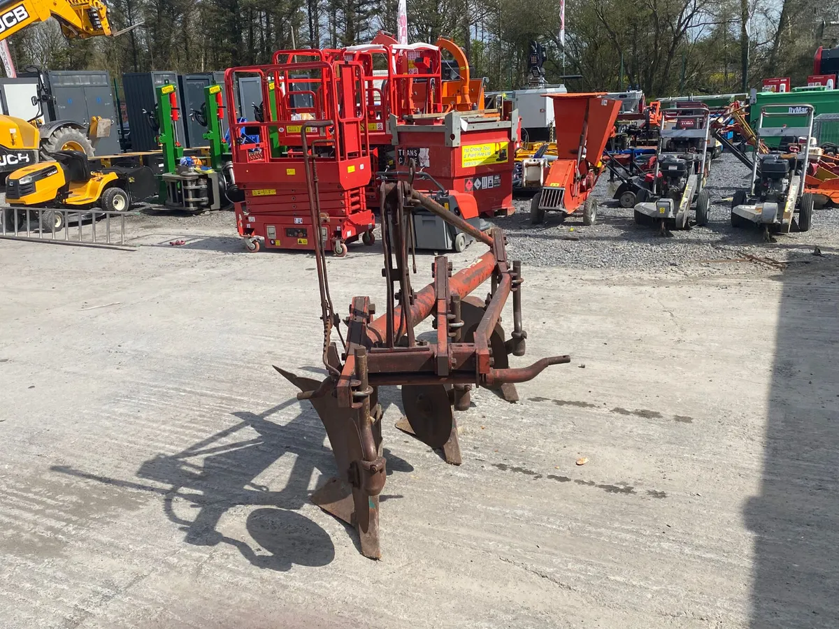 Bamford 3 Furrow Plough - Image 4