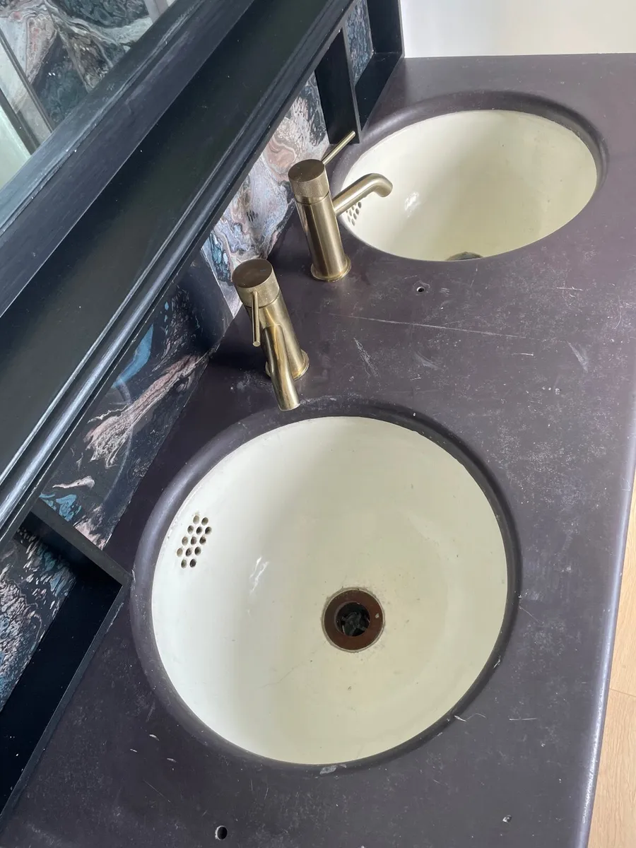 Vanity Unit Double Sink With Mirror - Image 3