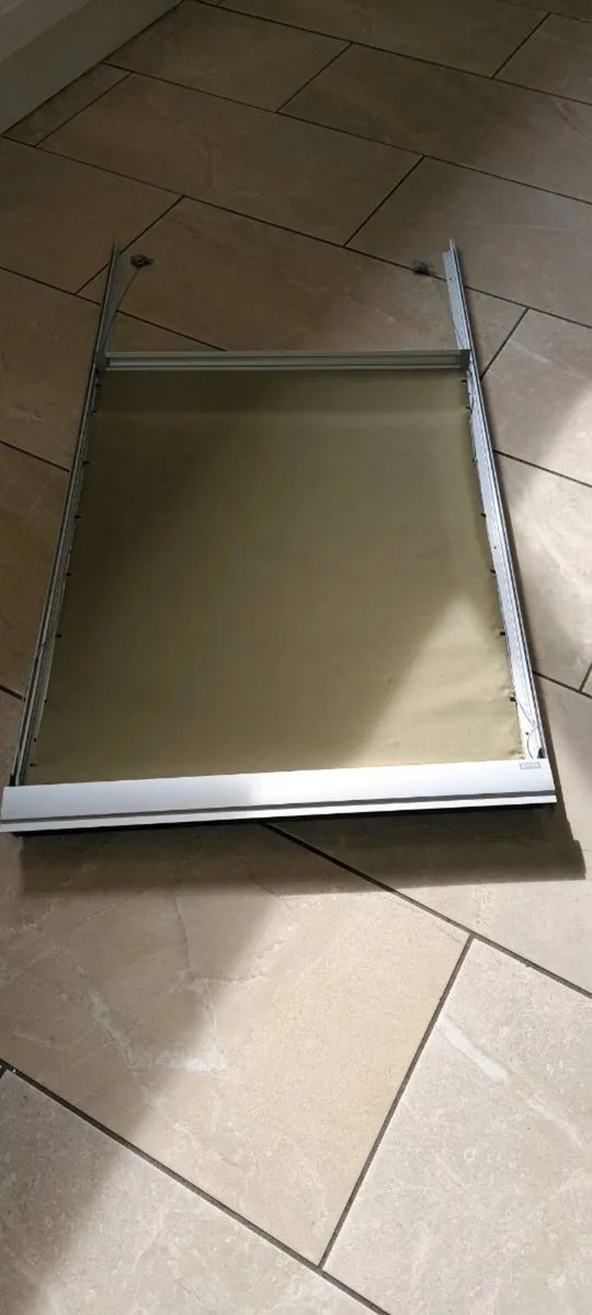 BARGAIN Velux blind Forrest Green / Mustard Green - Image 1