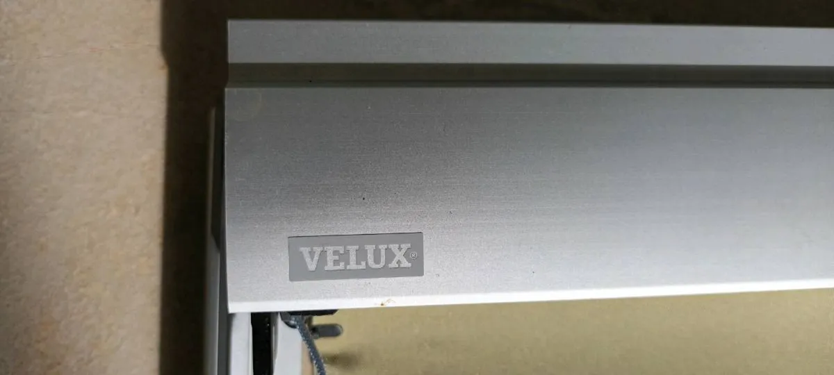 BARGAIN Velux blind Forrest Green / Mustard Green - Image 3