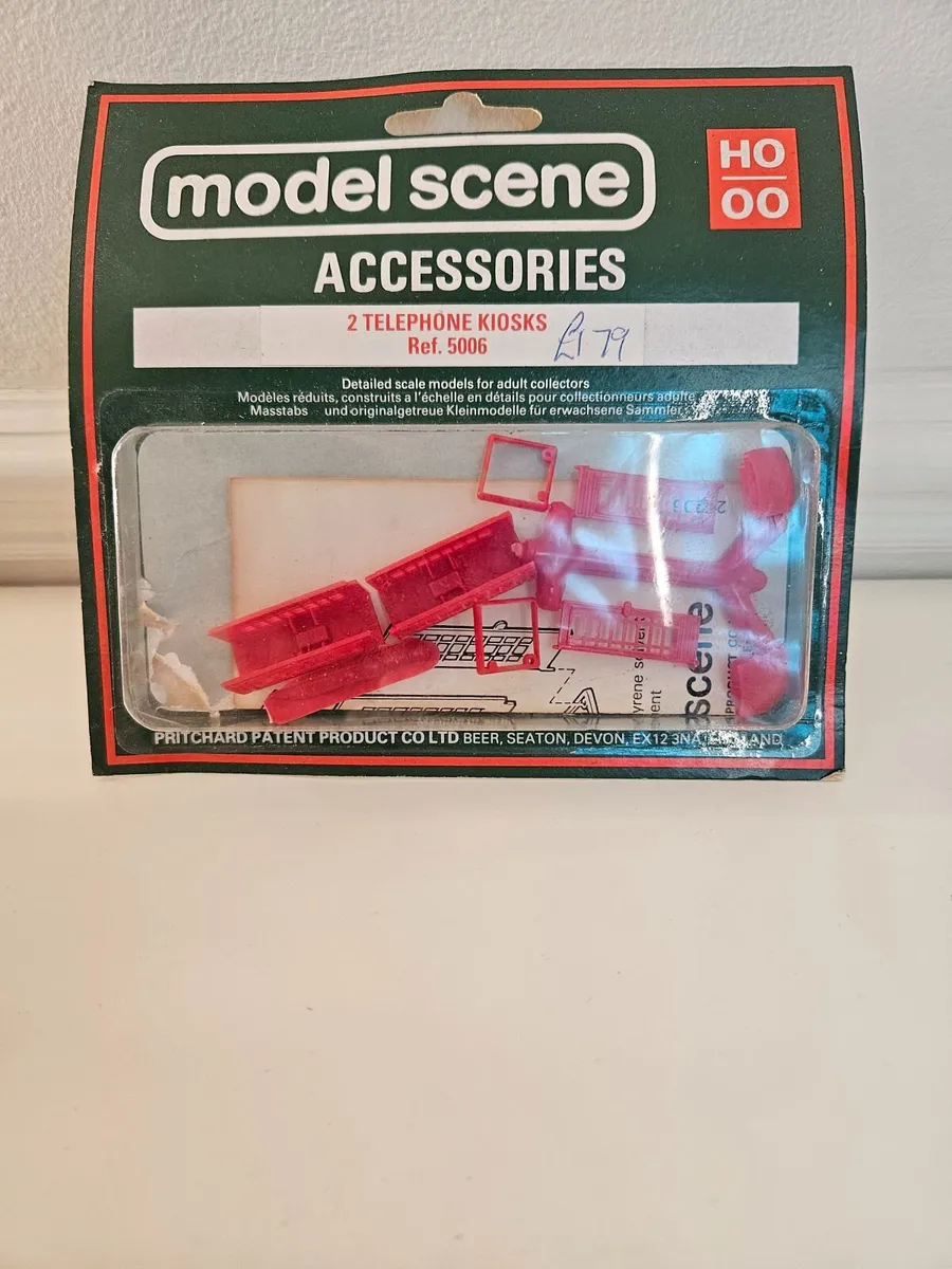 Hornby Model Scene Telephone Box - Image 3
