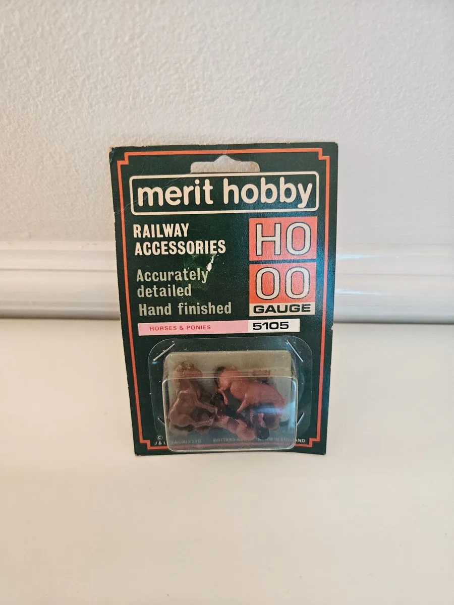 Hornby Merit Hobby OO Gauge Horses - Image 1