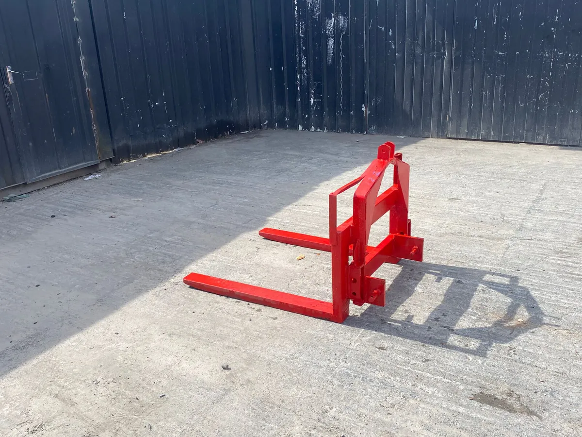 Pallet Forks – Tractor / Loader Attachment - Image 4
