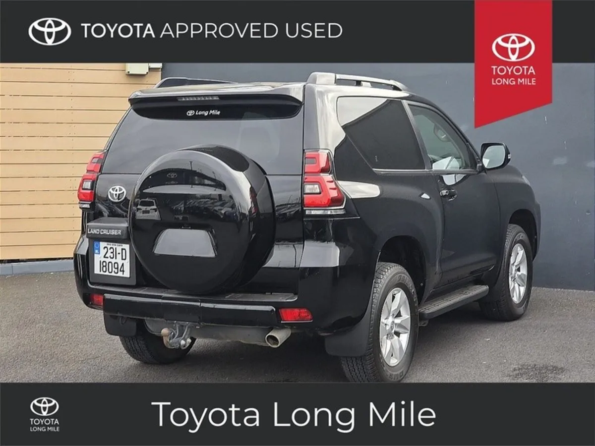 Toyota Land Cruiser 2.8 SWB Auto - Image 3