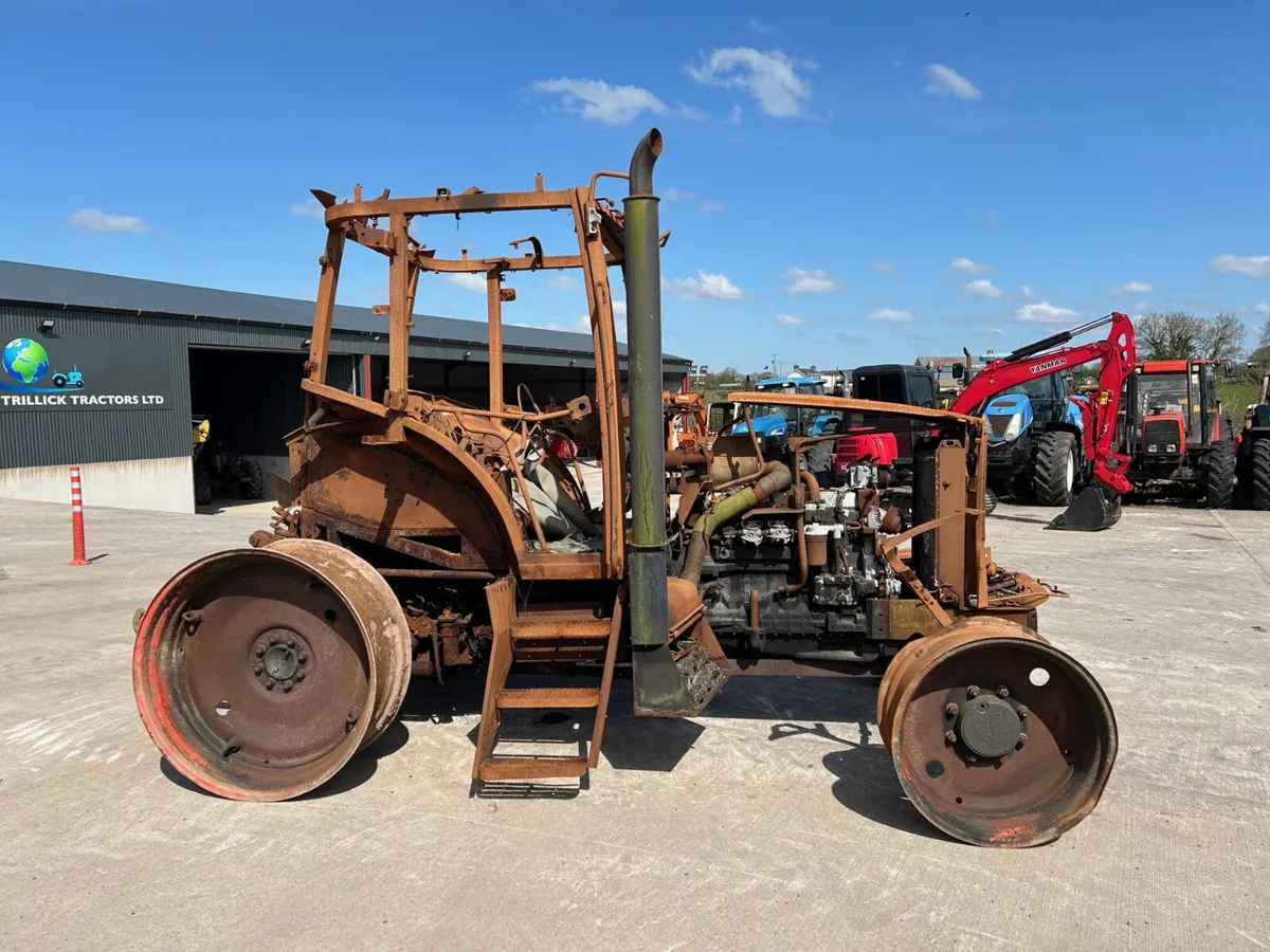 Claas 656 (fire damaged) - Image 1