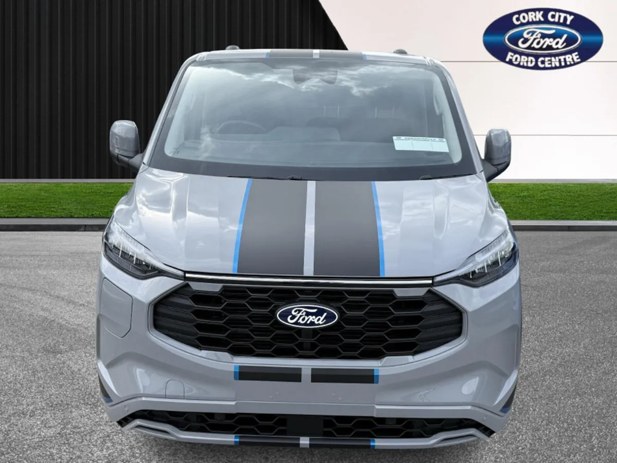 Ford Transit Custom Sport PHEV - Image 3
