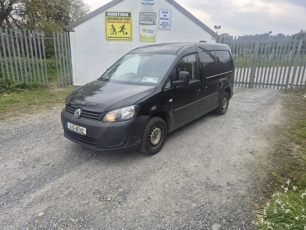 2011 volkswagen caddy Maxi - Image 2