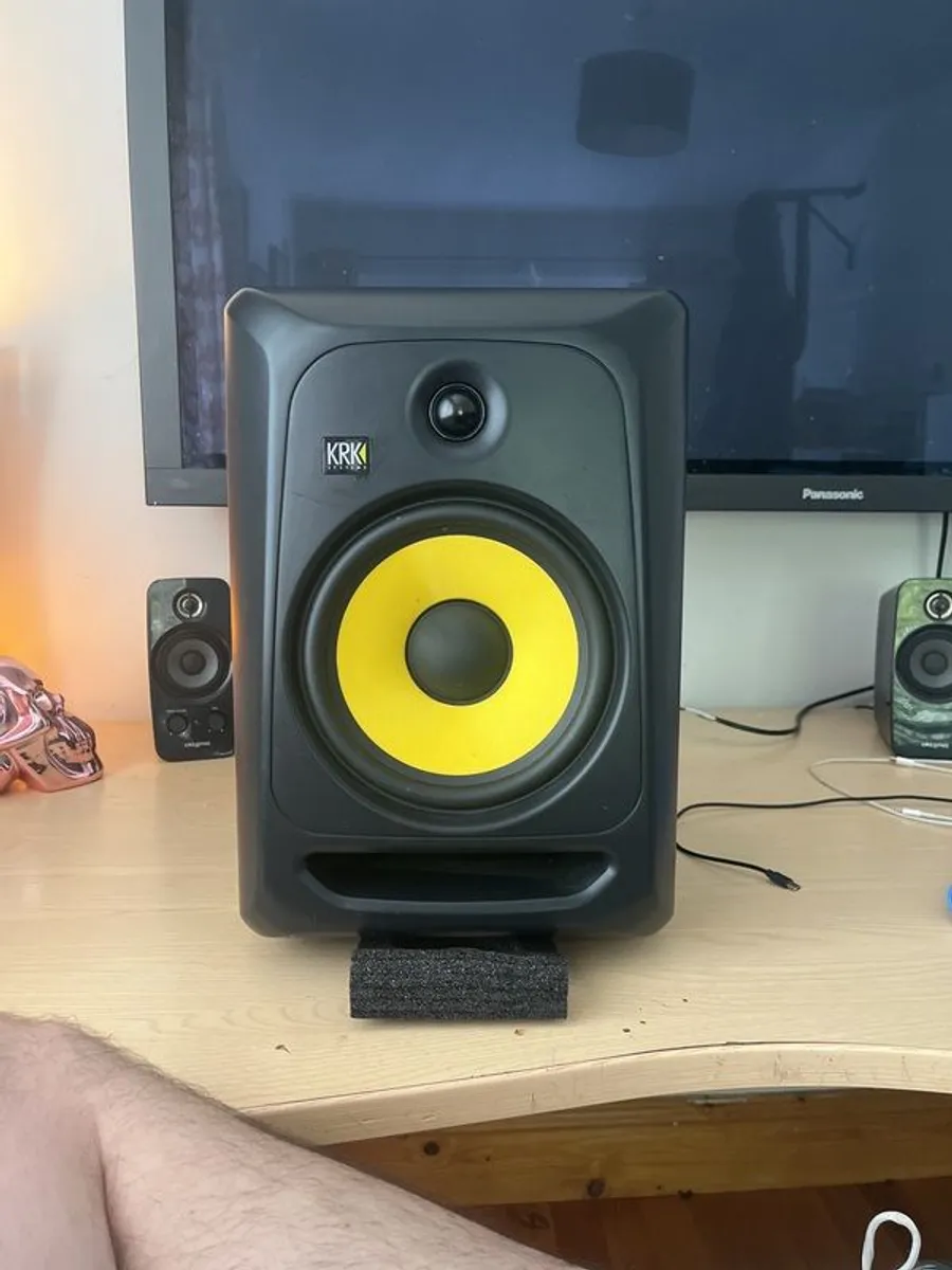 KRK Classic 8 Studio Monitor x 1 - Image 2
