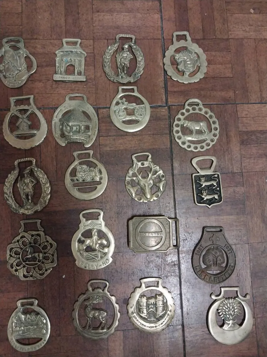58 Horse Brasses - Image 3