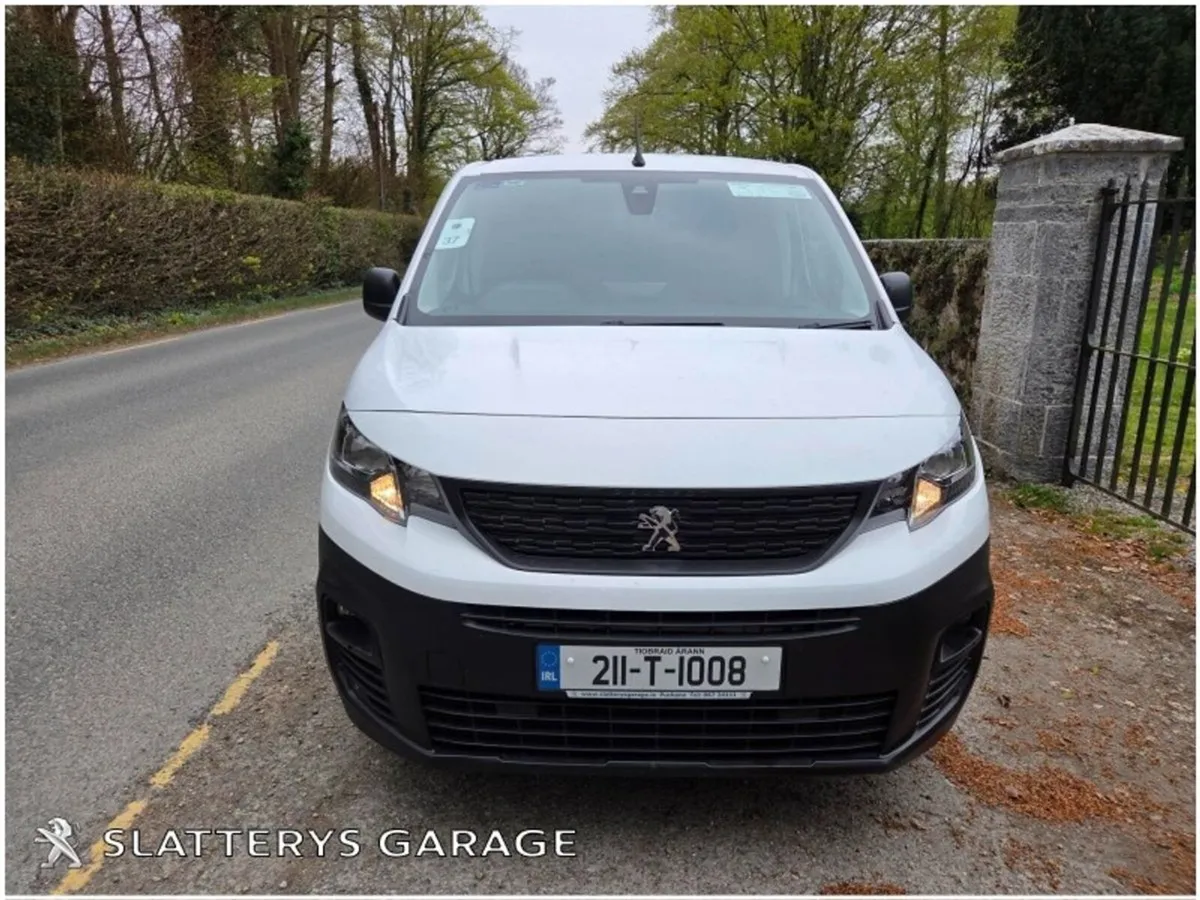 Peugeot Partner PARTNER L2  PROF PLUS 1.5 BLUE HDI - Image 2