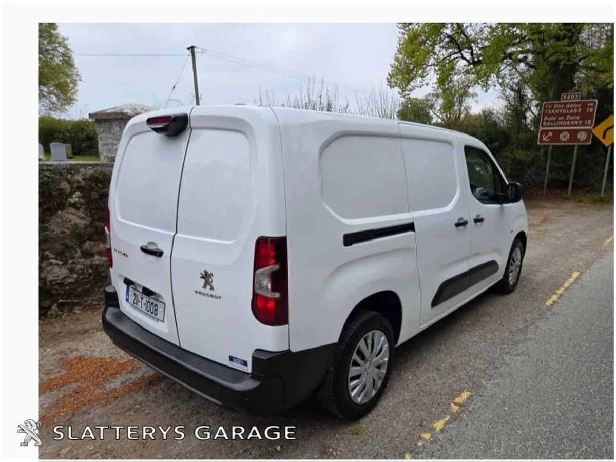 Peugeot Partner PARTNER L2  PROF PLUS 1.5 BLUE HDI - Image 4