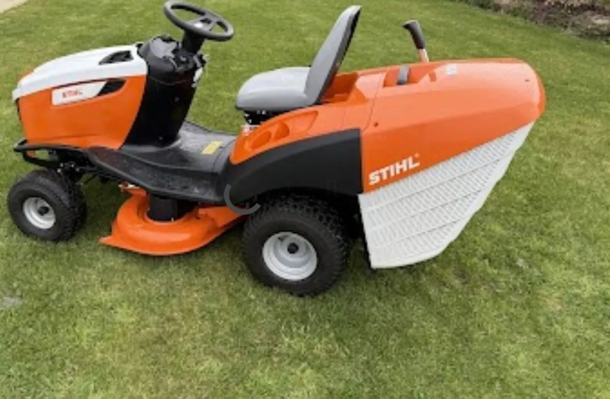 STIHL RIDE ON MOWER (As New ) - Image 2