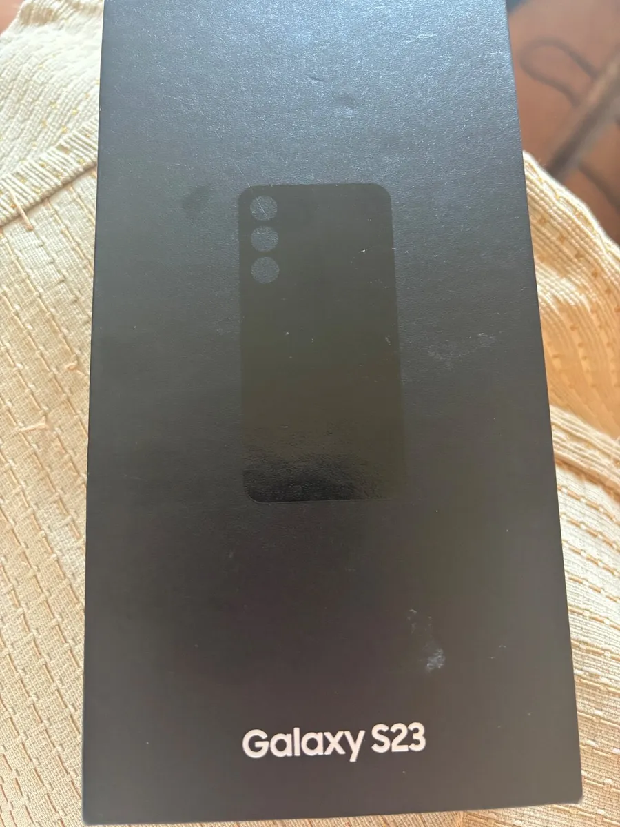 Samsung Galaxy s23 - Image 2