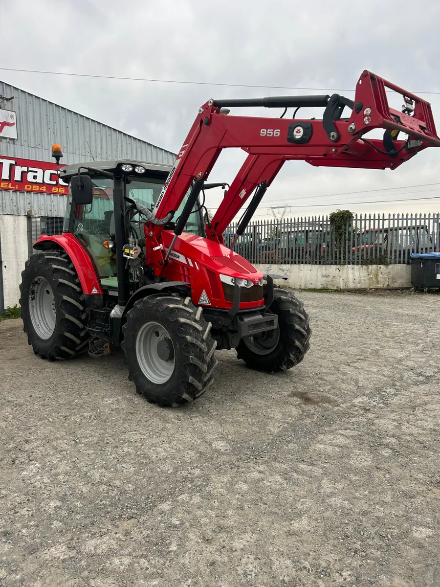 2016 Massey Ferguson 5712 c/w MF Loader - Image 3