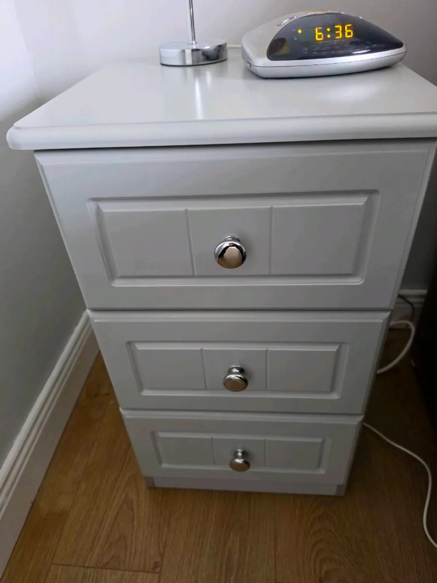 2 Bedside lockers - Image 1