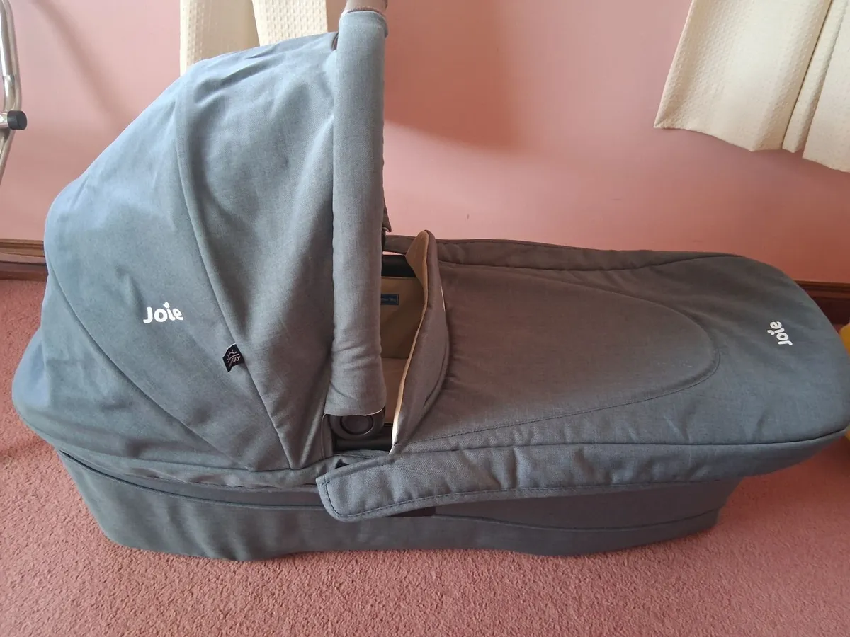 Joie Versatrax buggy - Image 2