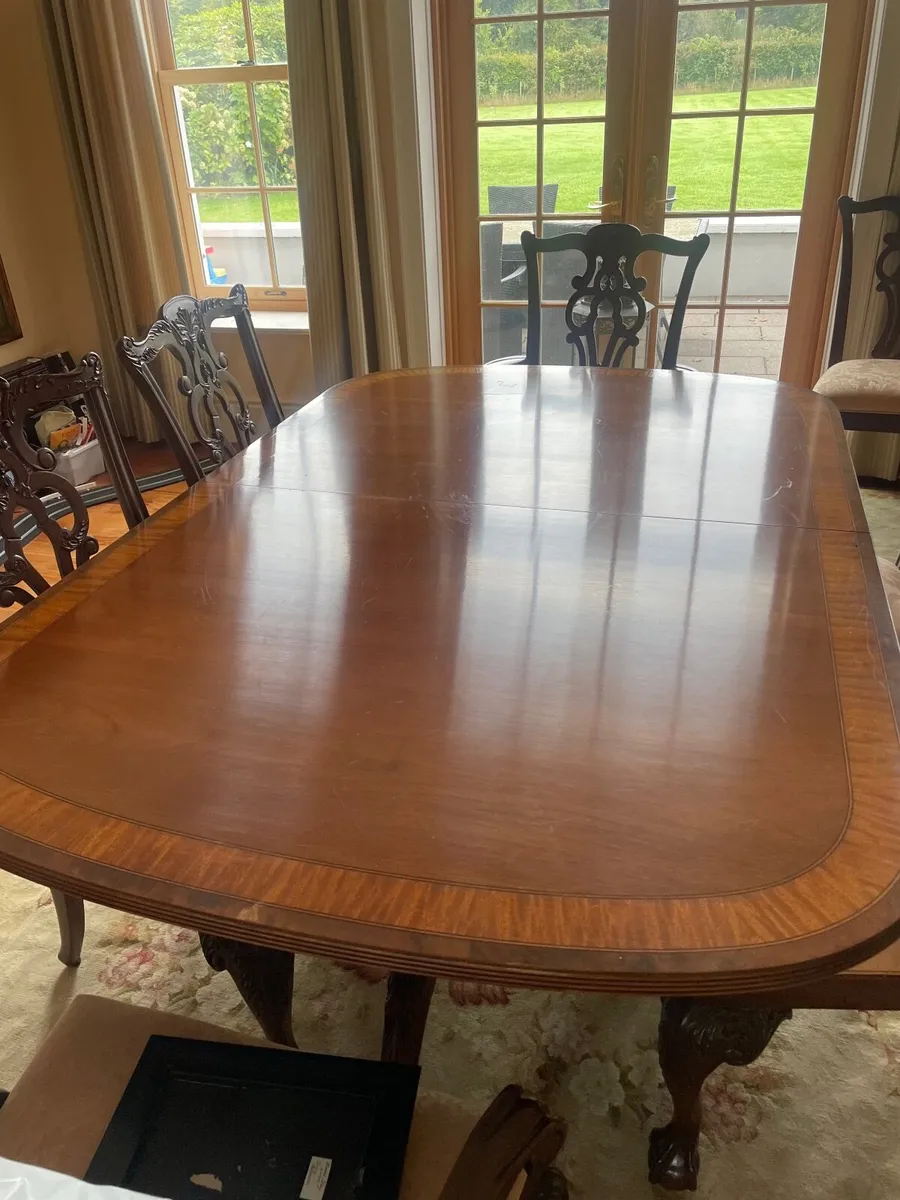 Large dining table - Image 1