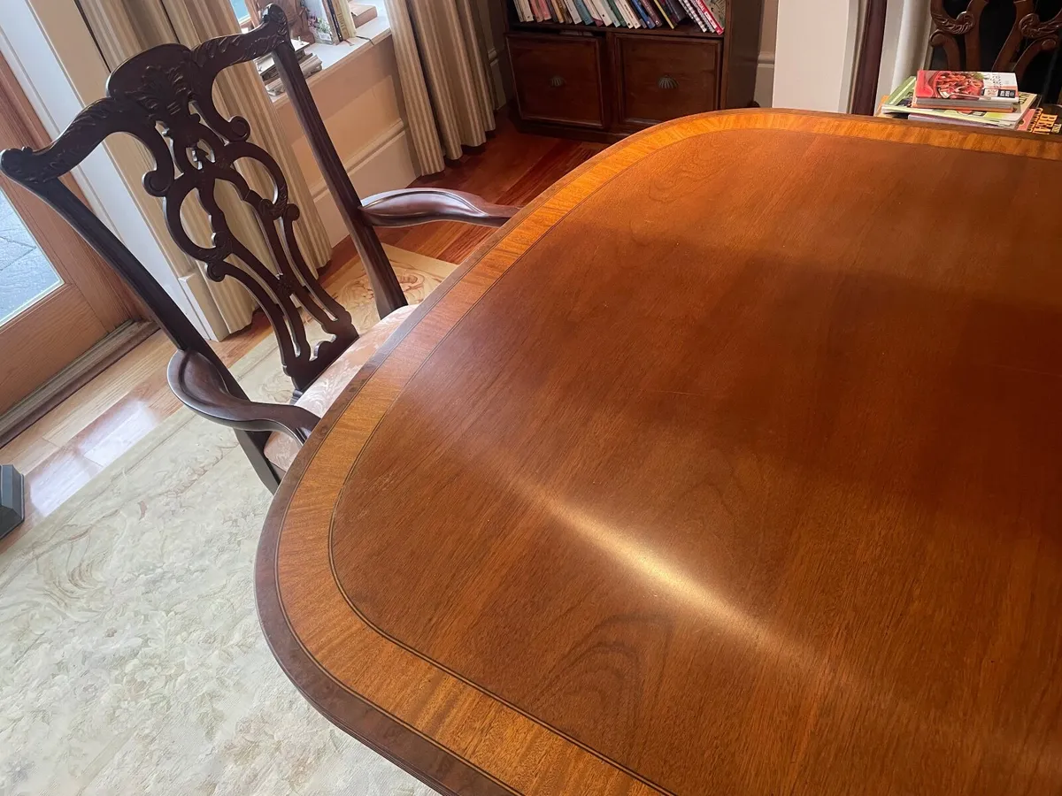 Large dining table - Image 3